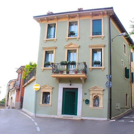 Residenza La Vecchia Vigna Bed & Breakfast เวโรนา ภายนอก รูปภาพ