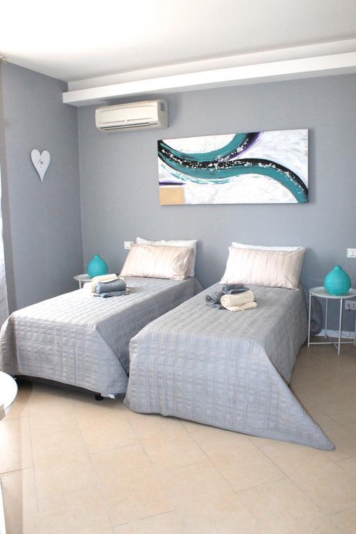 Residenza La Vecchia Vigna Bed & Breakfast เวโรนา ภายนอก รูปภาพ